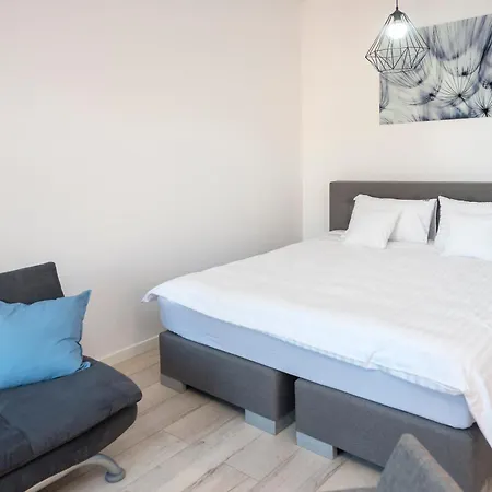 Апартаменти Provenir Strzelecka 25 Познань