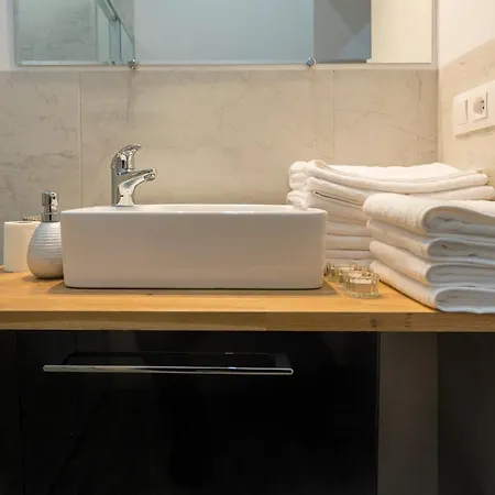 Provenir Strzelecka 25 Poznan