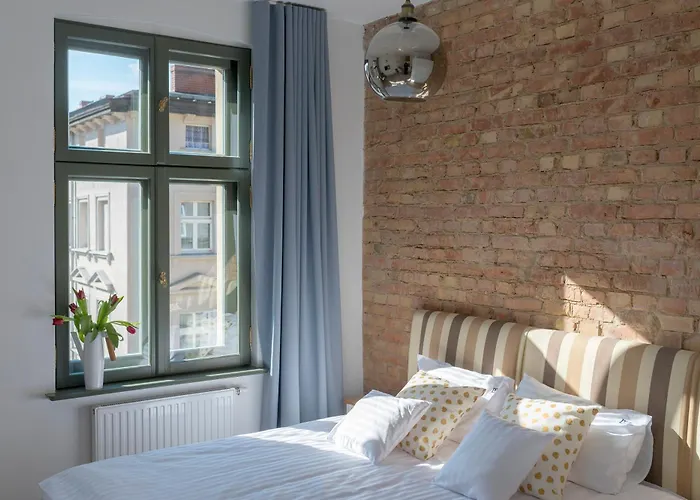 Provenir Strzelecka 25