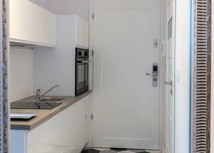 Provenir Strzelecka 25 * Poznaň